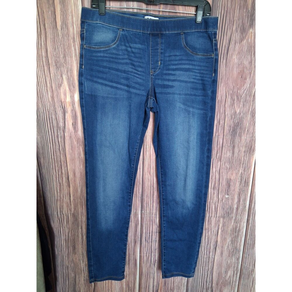 So dark wash jeggings pull on stretchy size 18 juniors